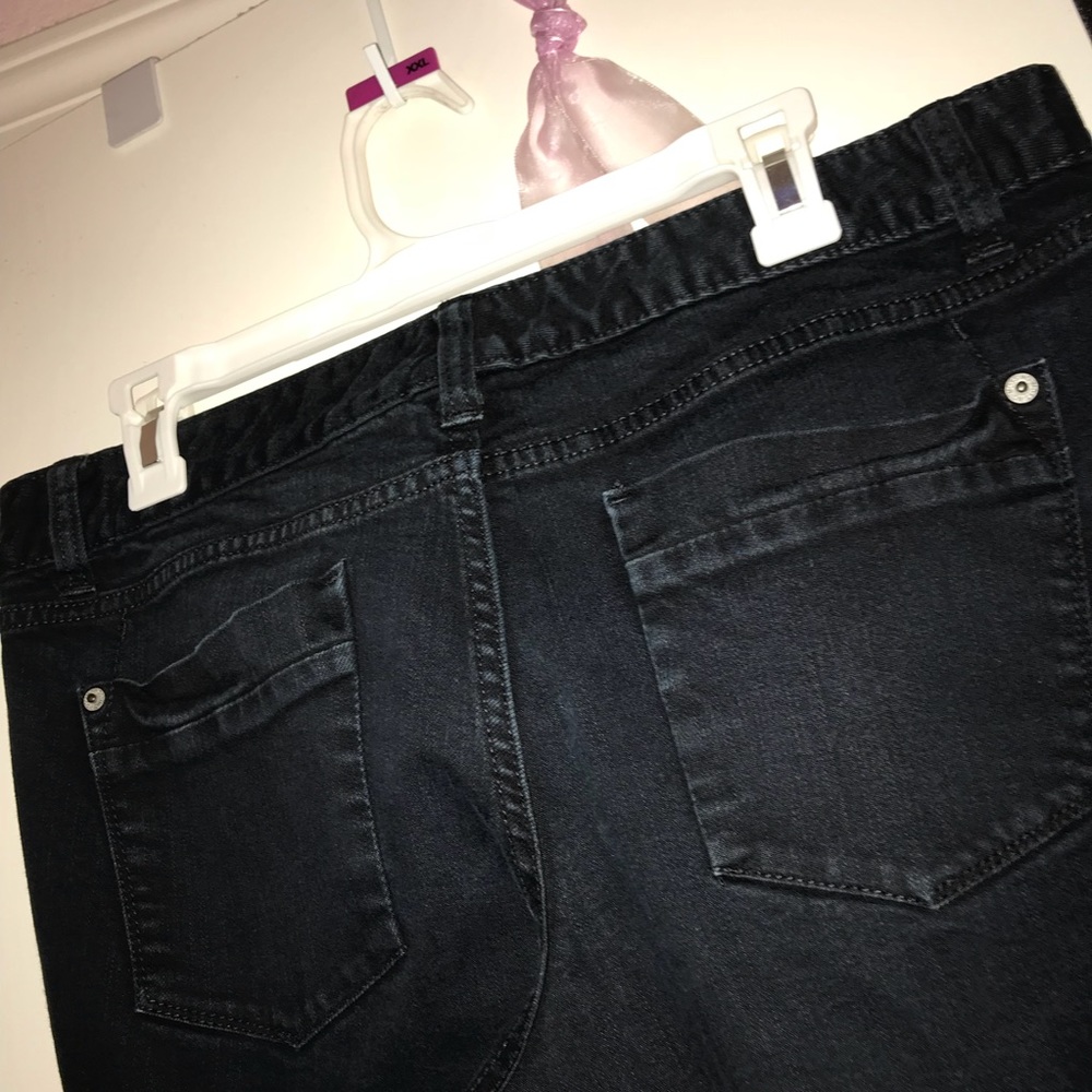 Black Skinny Jeans - Picture 4 of 5